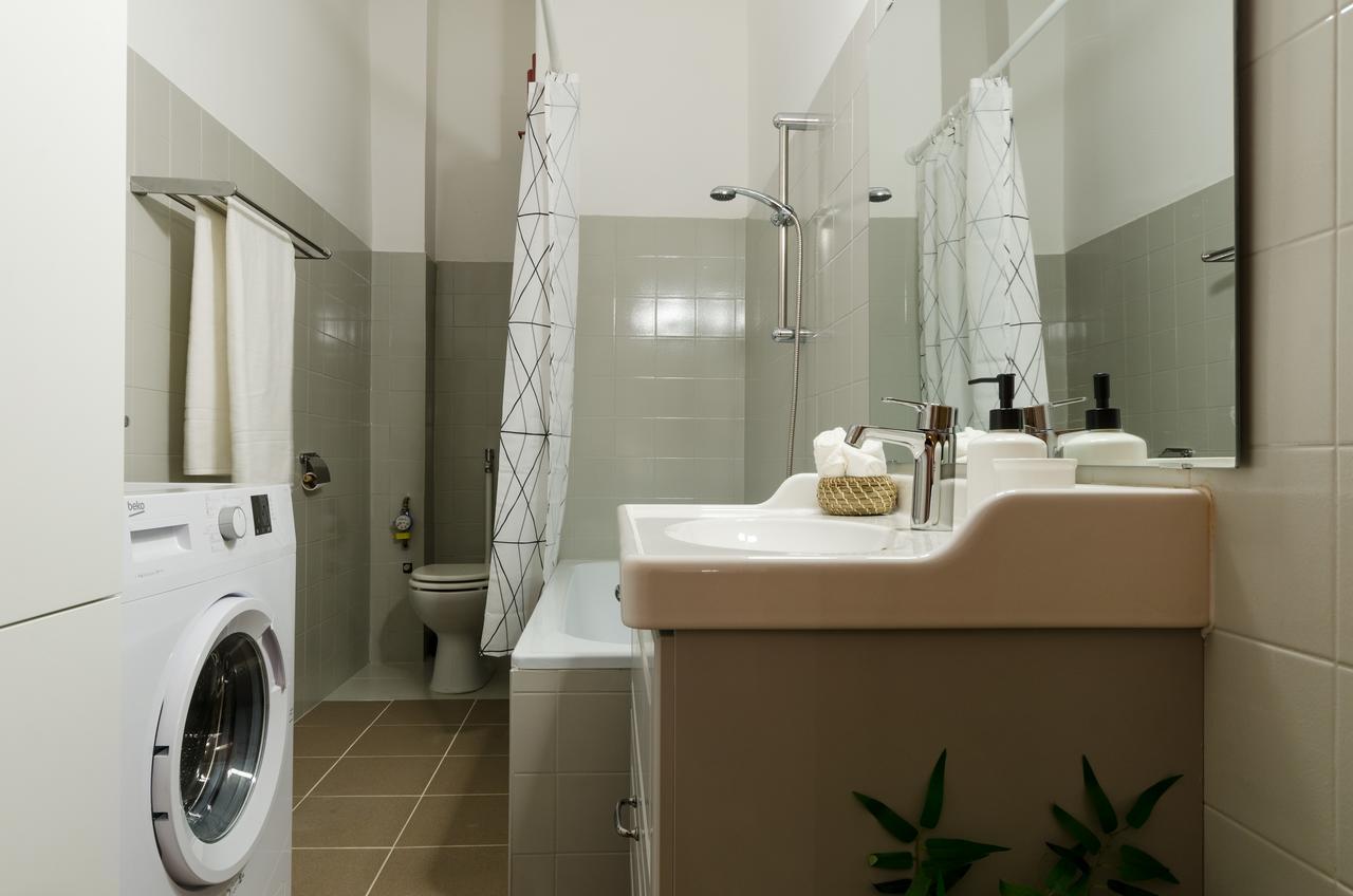 Okra Apartment Будапеща Екстериор снимка