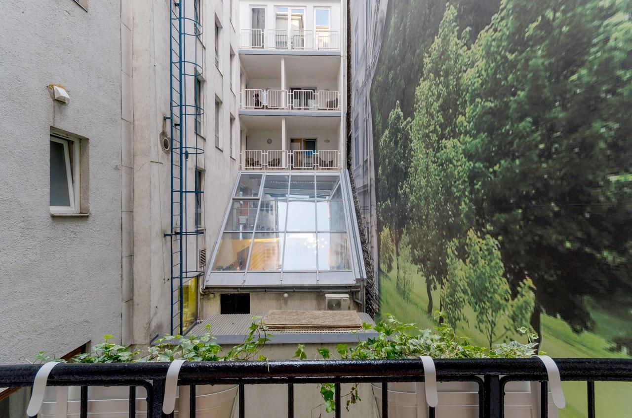 Okra Apartment Будапеща Екстериор снимка