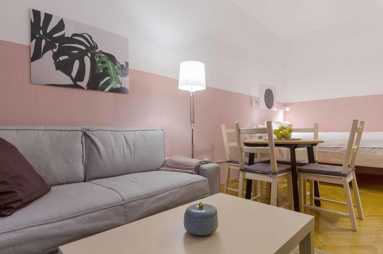 Okra Apartment Будапеща Екстериор снимка
